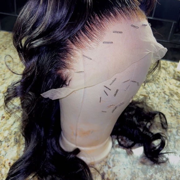 Beautiful Custom 26’ glueless transparent lace frontal wig (Ready 2Ship) - Picture 6 of 6